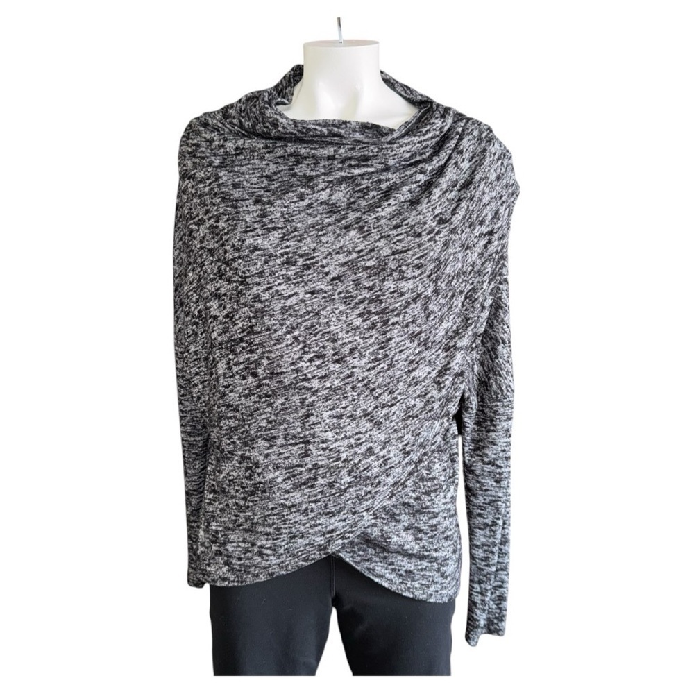 WOMENS MAURICES MEDIUM CROSSOVER COWL NECK SWEATER BLACK/WHITE